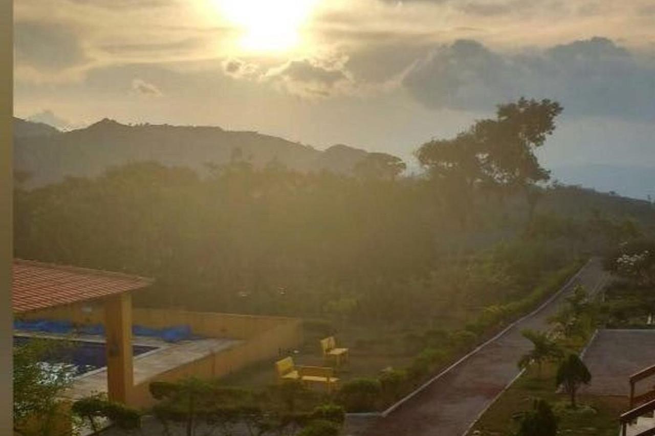 Flat Em Serra Negra - Bezerros Bagian luar foto