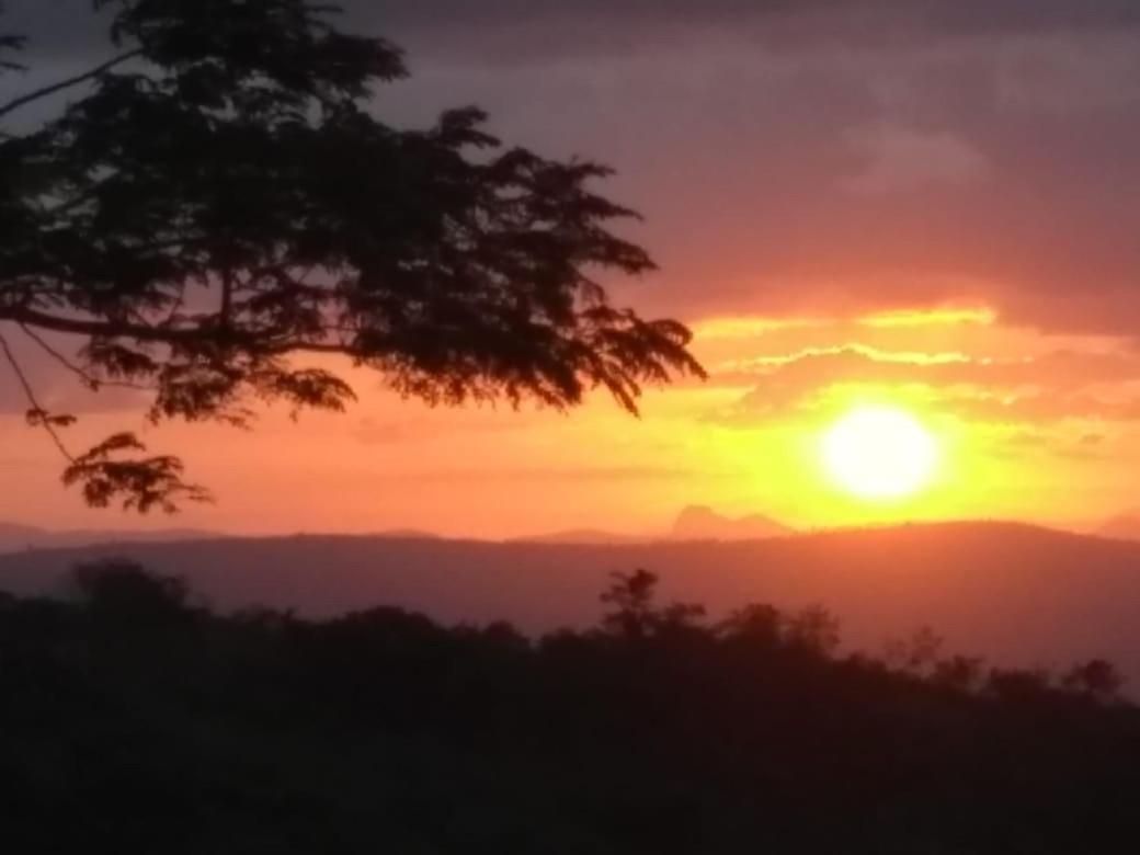 Flat Em Serra Negra - Bezerros Bagian luar foto